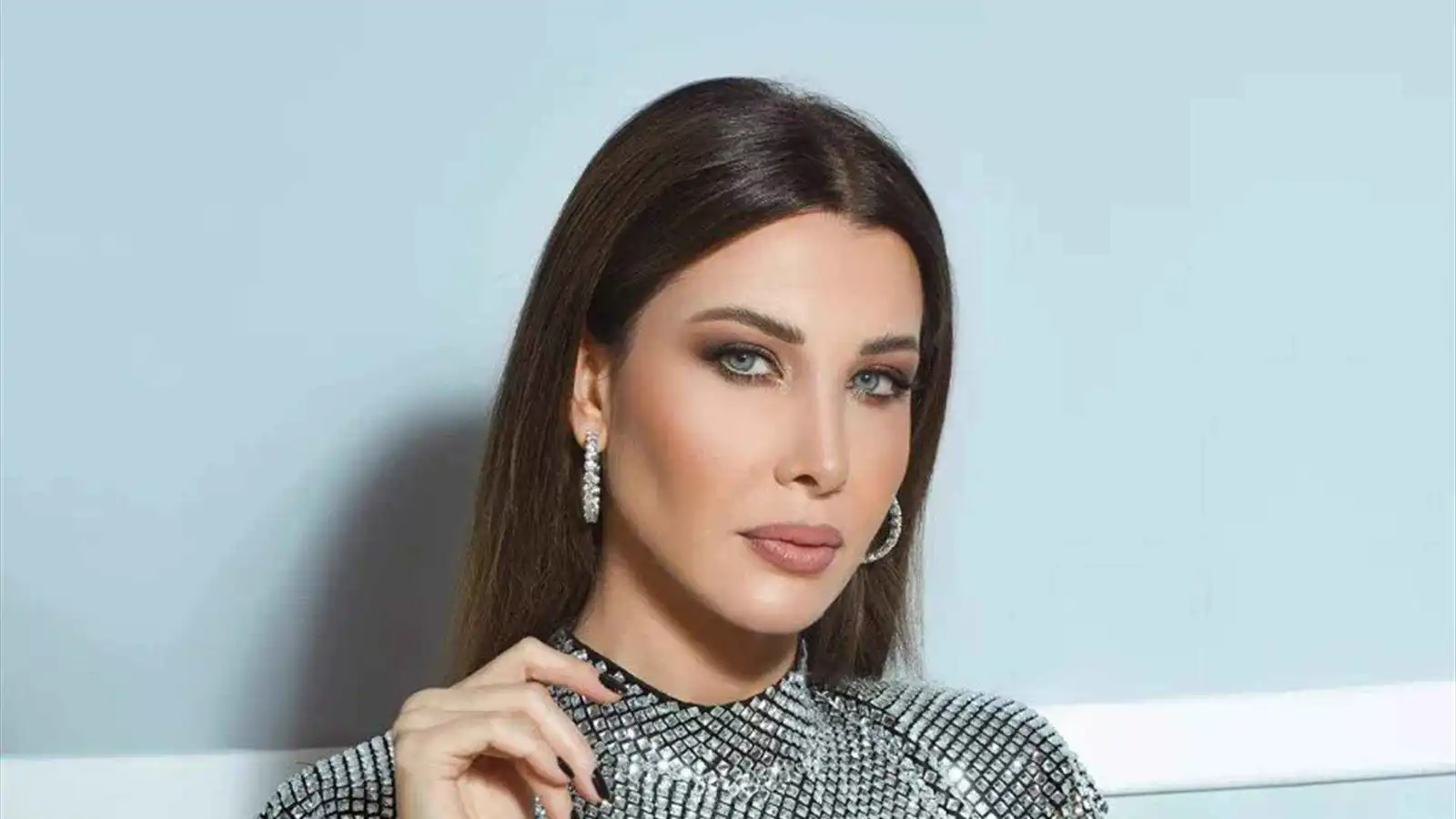 نانسي عجرم تخرج عن صمتها؟  الحقيقة وراء ارتباط اسم النجمة اللبنانية بملفات إبـ.ـستين السرية التي هزت العالم..ما علاقتها بما كان يحدث هناك؟