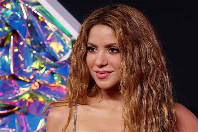 شاكيرا تؤجل حفلها في مصر إلى أبريل 2027 وتوجه رسالة لجمهورها: أنا قادمة