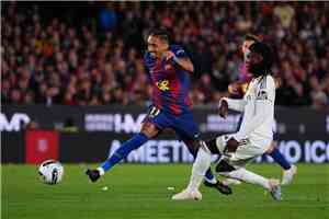 ريال مدريد يهزم برشلونة في عقر داره ويحسم الكلاسيكو 2-1