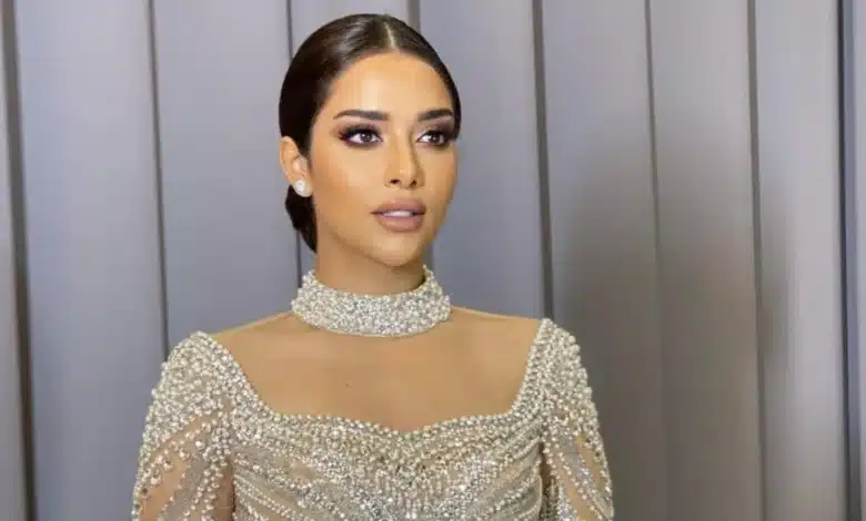 فستان زفاف بلقيس فتحي في مزاد علني
