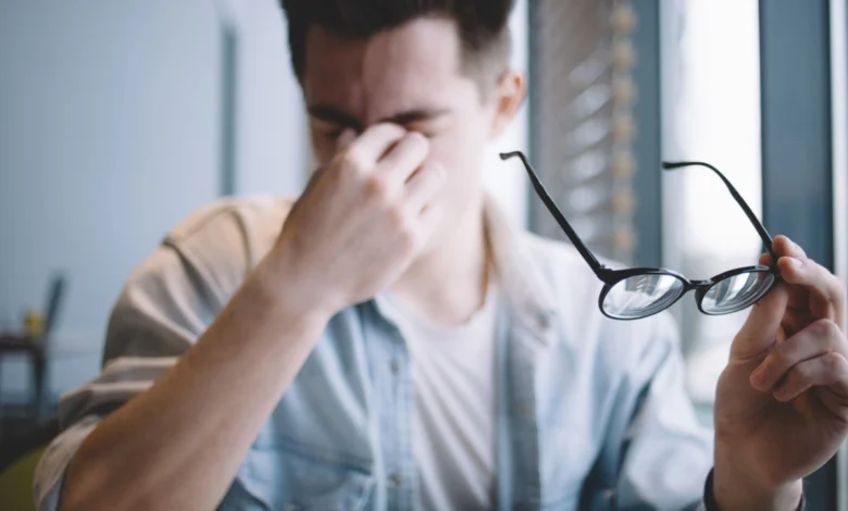 لصحة العيون وعلاج ضعف النظر.