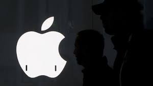 نهاية عصر النوتش: آيفون 18 يتجه نحو شاشة كاملة خالية من القطع 1 آيفون 18