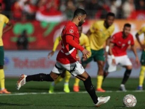 مصر تصدر المجموعة وتكون أول المتأهلين لدور الـ16 في كأس أمم أفريقيا 10 34324235423523454