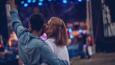 كيف تجلب المرأة المتزوجة إليك؟