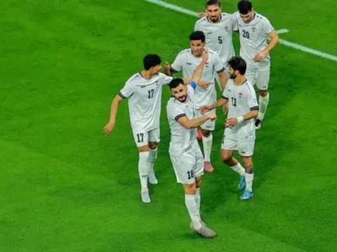 العراق يهزم البحرين 2-1 ويتصدر المجموعة الرابعة في كأس العرب 1 754213667