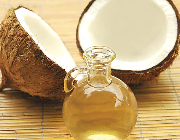 زيوت طبيعية لتنشيط الذاكرة والوقاية من الزهايمر: زيت جوز الهند في المقدمة 1 Coconut and oil