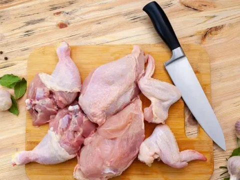 أجزاء الدجاج التي يجب تجنبها: 7 أجزاء احذر تناولها 4 2353454645565