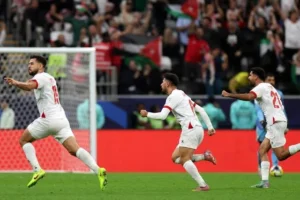 الأردن والإمارات في كأس العرب